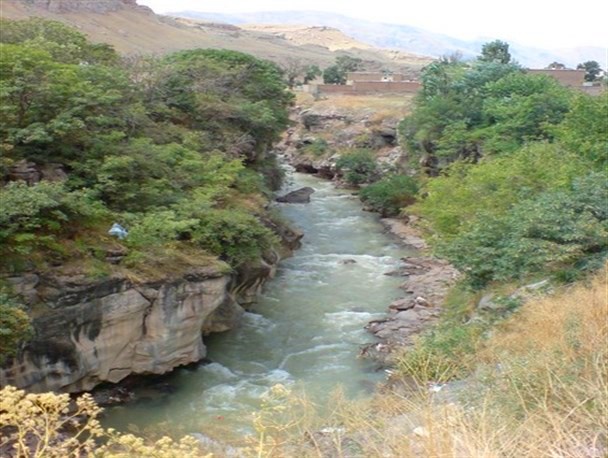 آب دوباره در رودخانه مرزی ساری‌سو ماکو جریان یافت