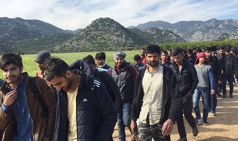 اتحادیه اروپا باز هم به ترکیه پول می دهد، این بار برای مهاجران افغانستانی