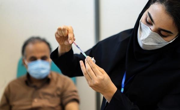 ١٨ هزار نفر در مهاباد دز اول واکسن کرونا را دریافت کرده اند