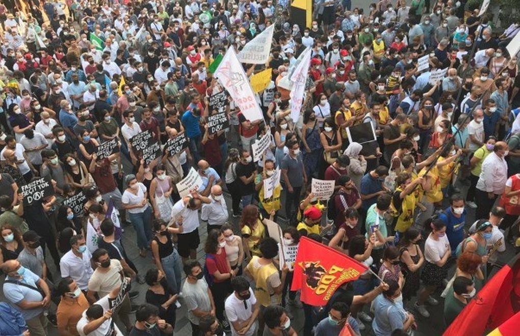 اعتراضات گسترده در شهرهای مختلف ترکیه و برخورد خشن پلیس/برگزاری راهپیمایی در شهرهای کردنشین ممنوع شد