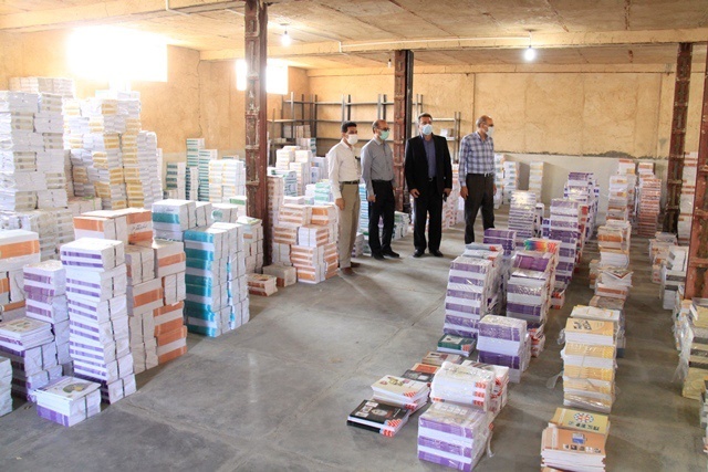 وصول بیش از 2.6 میلیون جلد کتاب درسی دانش آموزان کردستانی برای سال تحصیلی جدید