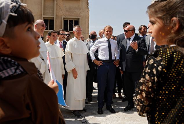 Emmanuel Macron visits Mosul