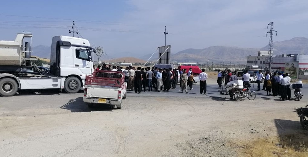 تجمع کشاورزان منطقە پنجوین اقلیم کردستان در اعتراض بە واردات محصولات کشاورزی