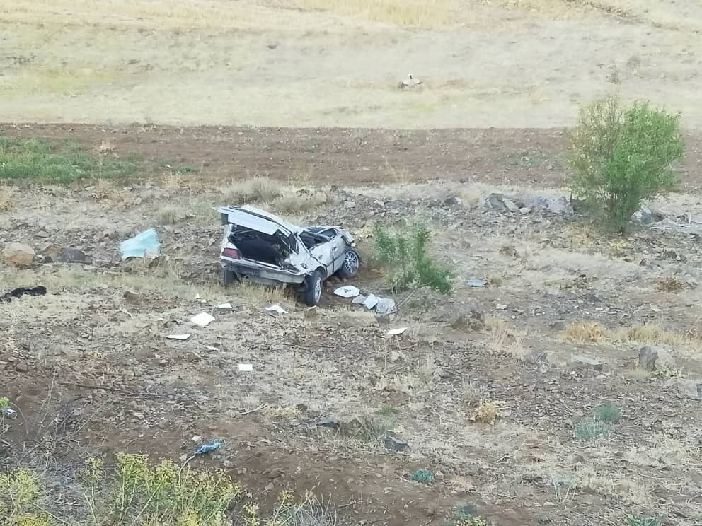 بی احتیاطی راننده پژو یک کشته و 4 مصدوم در جاده دیواندره به جا گذاشت