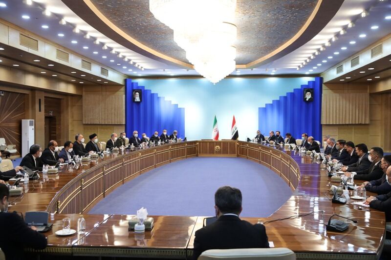 نشست مشترک هیات‌های عالی رتبه ایران و عراق به ریاست آیت الله رئیسی