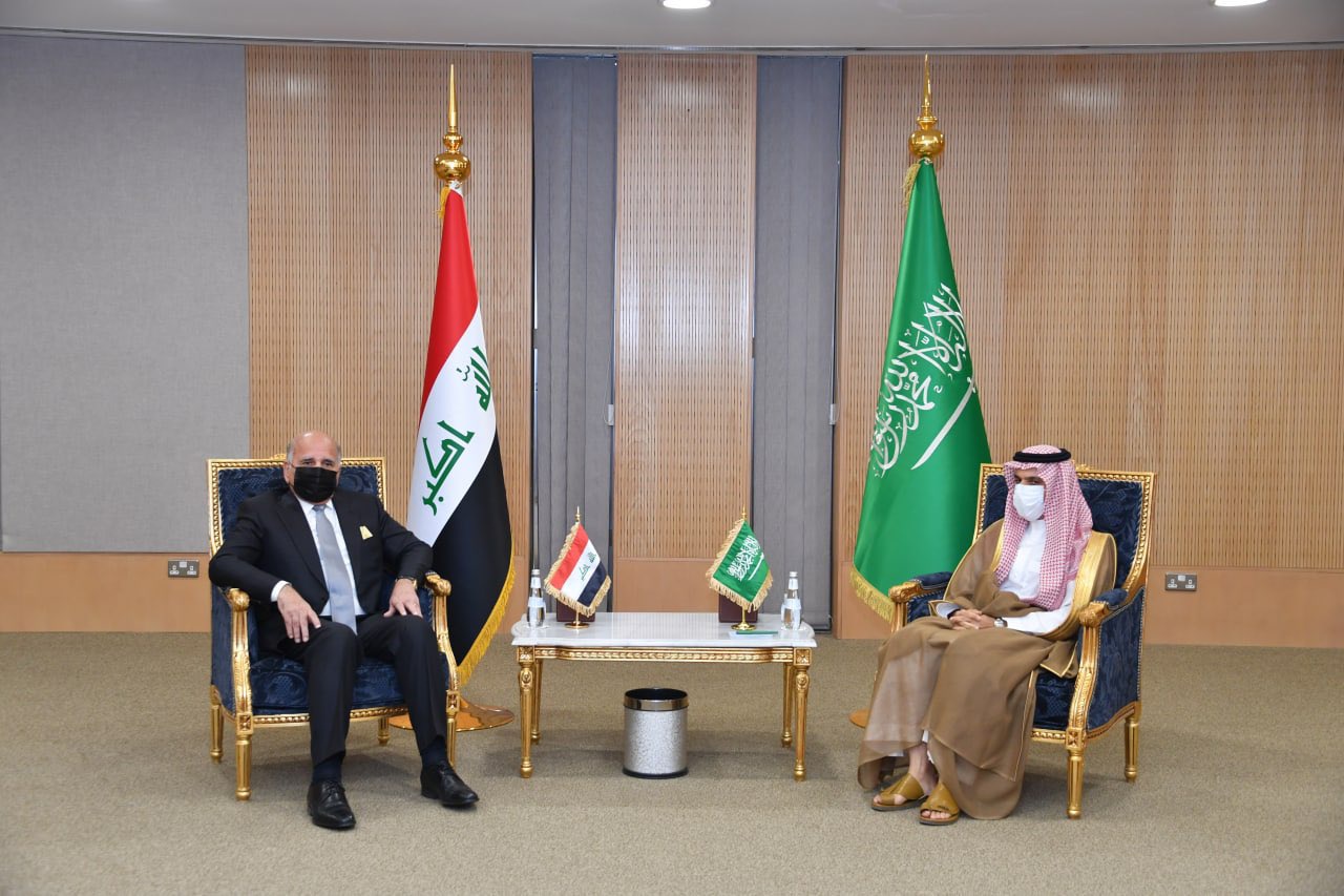 گفتگوی وزرای خارجه عراق و عربستان درباره روابط دو کشور و مسائل منطقه ای