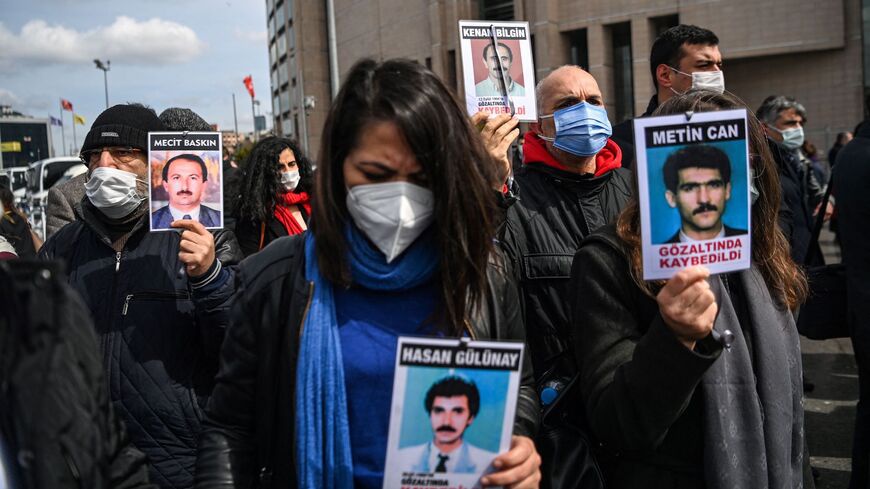 Turkish civic groups protest abductions, forced disappearances / Sibel Hurtas