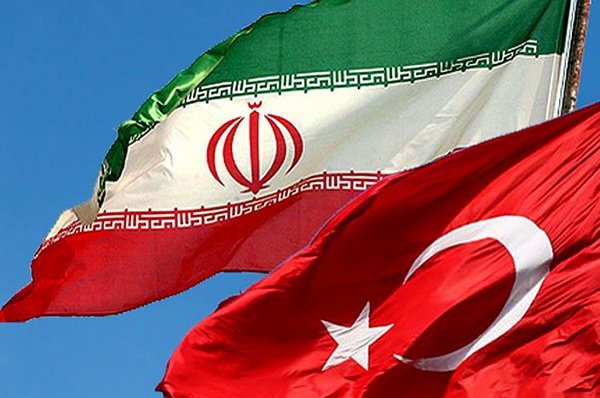 ایجاد اتاق بازرگانی مشترک بین «خوی» و «وان»/ هدف گذاری تجارت ۳۰ میلیارد دلاری ایران و ترکیه