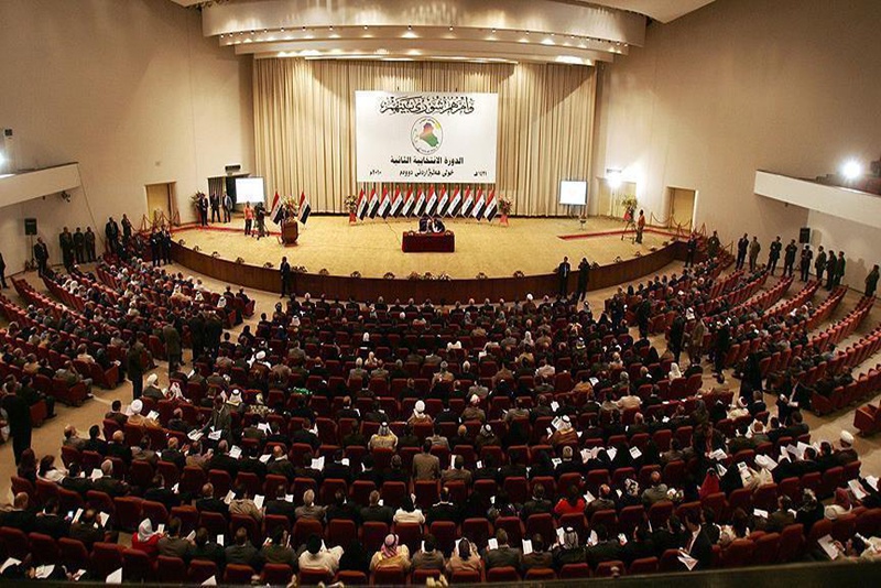 بسیاری از نمایندگان تحت نام اقلیت ها به مجلس عراق راه یافته و برای احزاب بزرگ فعالیت می کنند