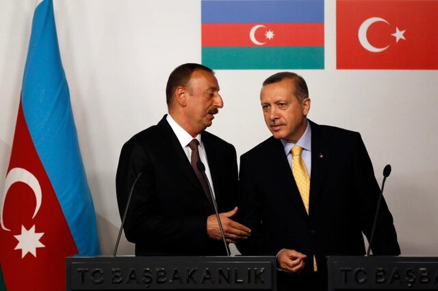 ترکیه و جمهوری آذربایجان در مرز ایران رزمایش مشترک برگزار می کنند