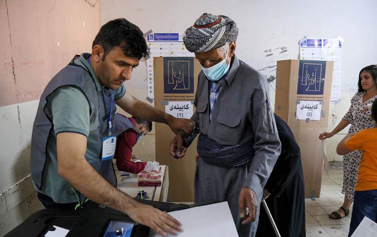 ثبت 74 مورد شکایت طی برگزاری انتخابات زودهنگام مجلس عراق