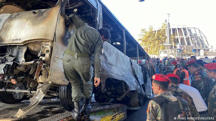 کشته شدن 14 تن در حمله به اتوبوس نظامیان سوری در دمشق