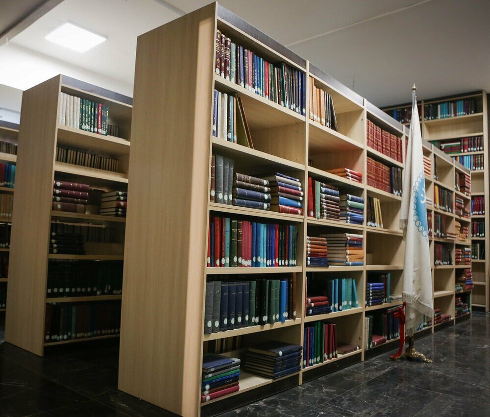 تعطیلی ٢ ساله کتابخانه برتر آذربایجان غربی /هیئت امنای مسجد کوتاه نمی آیند!