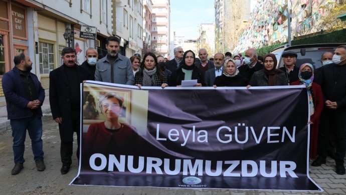 اعتراض شماری از شهروندان کردستان ترکیه به تصمیم دادگاه درباره لیلا گوون