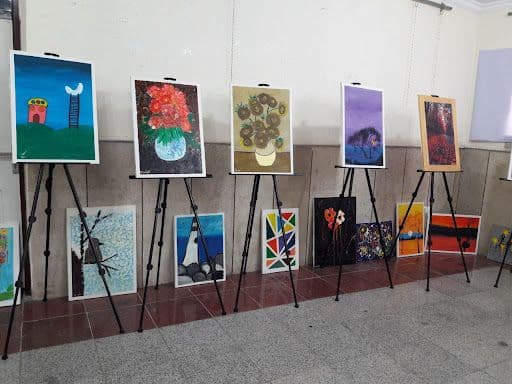 نمایشگاه صنایع دستی و نقاشی توانخواهان در مهاباد برپا شد