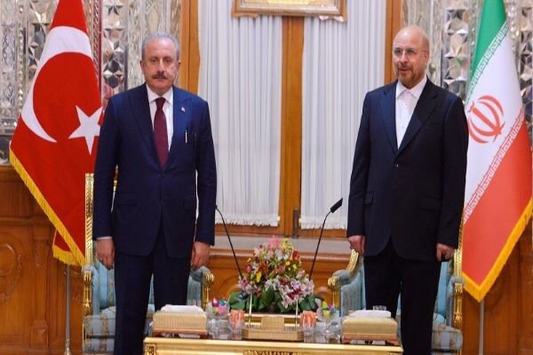 Parliament speaker hopes Iran-Turkey cooperation document to be finalized soon