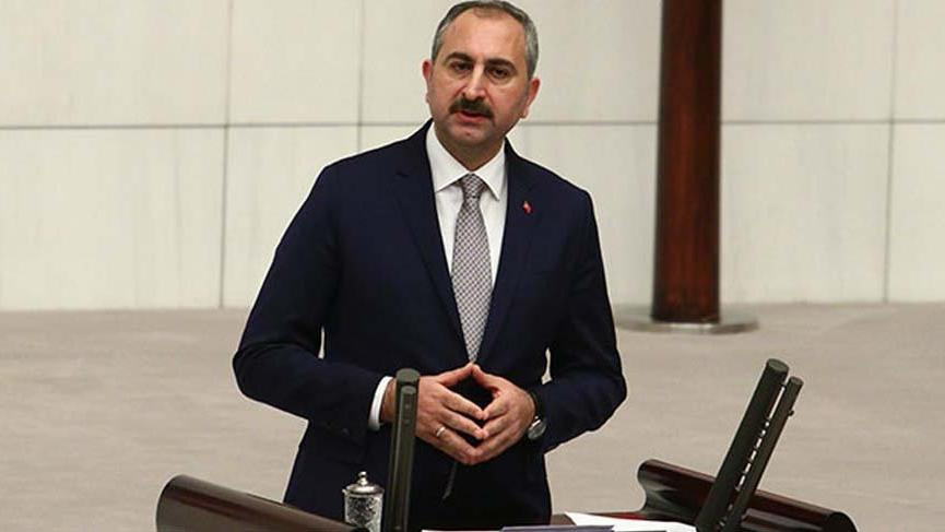 وزیر دادگستری به پرسش های نمایندگان درباره کشتار شهروندان در کردستان ترکیه پاسخ نداد