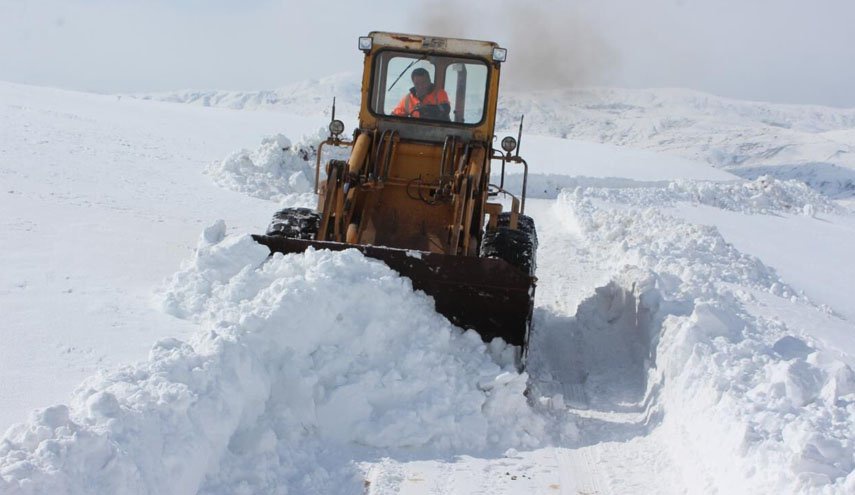 افزایش تعداد راه های روستاهای مسدود شده با برف در آذربایجان غربی