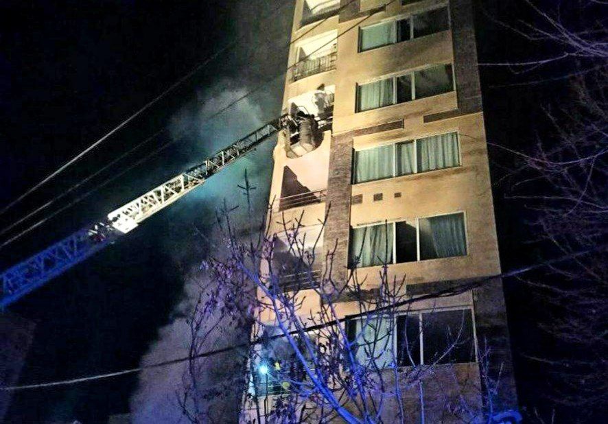 آتش سوزی در یک  ساختمان 9 طبقه در کرمانشاه