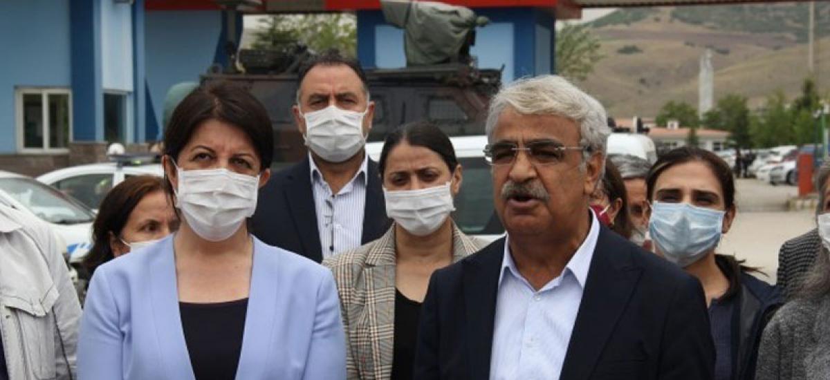 HDP, CHP leaders discuss peace, snap elections