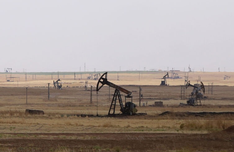 سهم خواهی داعش از منابع نفتی تحت کنترل کردهای سوریه