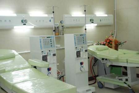 خیر تهرانی یک دستگاه دیالیز به بیمارستان دهلران اهدا کرد