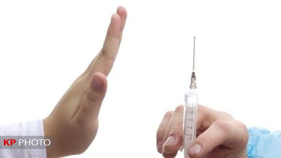 ١٩ هزار نفر در مهاباد هنوز واکسن کرونا دریافت نکرده اند!