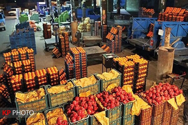 تامین ۶۰ درصد میوه شب عید و تنظیم بازار ایران از آذربایجان غربی