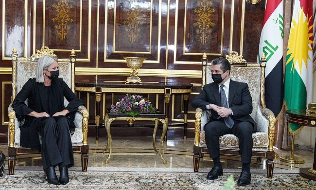 بررسی تلاش ها برای تشکیل دولت جدید عراق در دیدار مسرور بارزانی و پلاسخارت