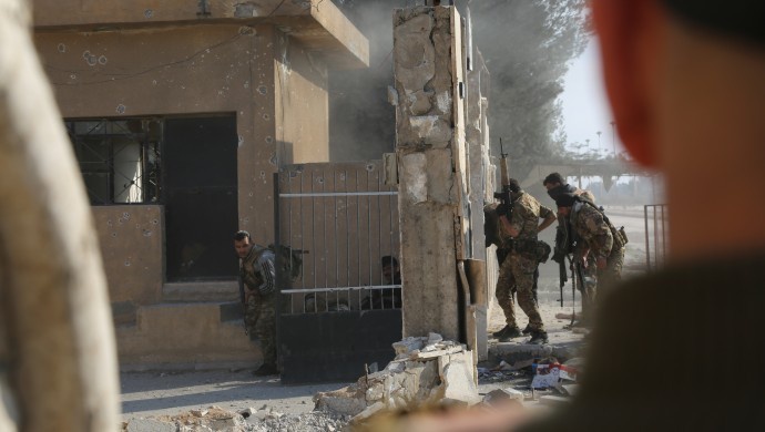 رهایی 9 گروگان از دست نیروهای داعش در حسکه