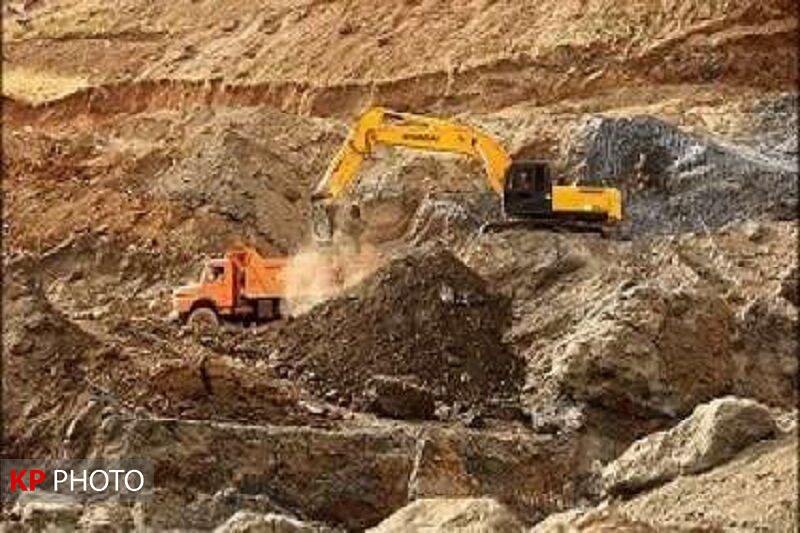 مشکلات معادن و پهنه‌های معدنی آذربایجان‌غربی احصا شود
