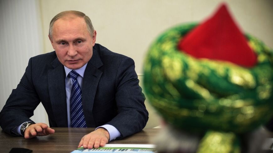 Facing Western isolation over Ukraine, Russia looks to Mideast, Islamic world / Kirill Semenov