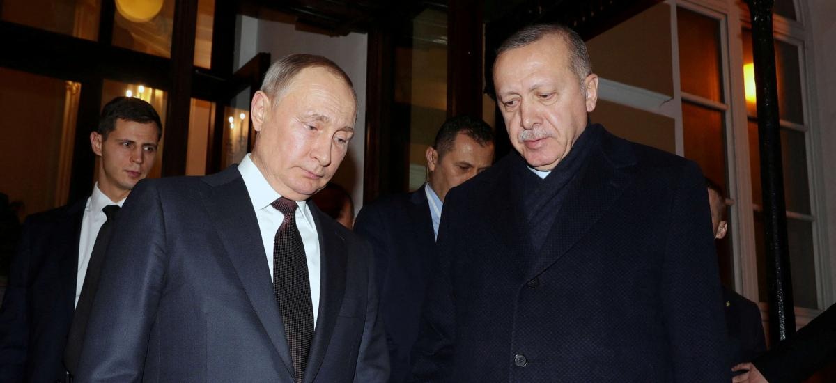 Erdogan urges peaceful solution in Ukraine in Putin phone call