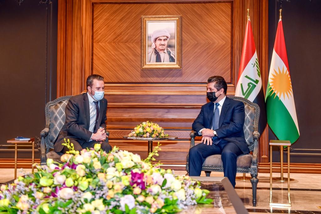Masrour Barzani meets the Canadian ambassador to Iraq