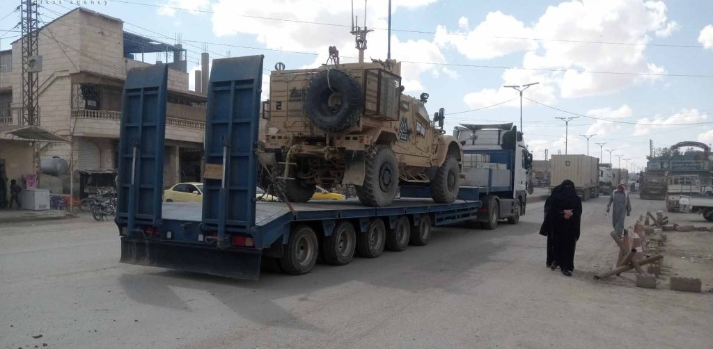 انتقال ۵۰ کامیون تجهیزات نظامی ائتلاف بین‌المللی به حسکه