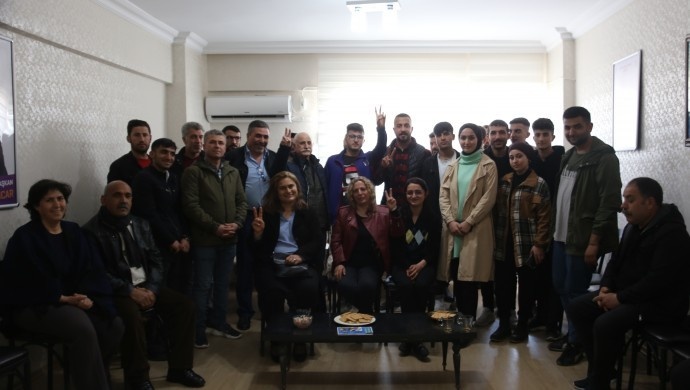 15 تن از اعضای شاخه جوانان DEVA به HDP پیوستند