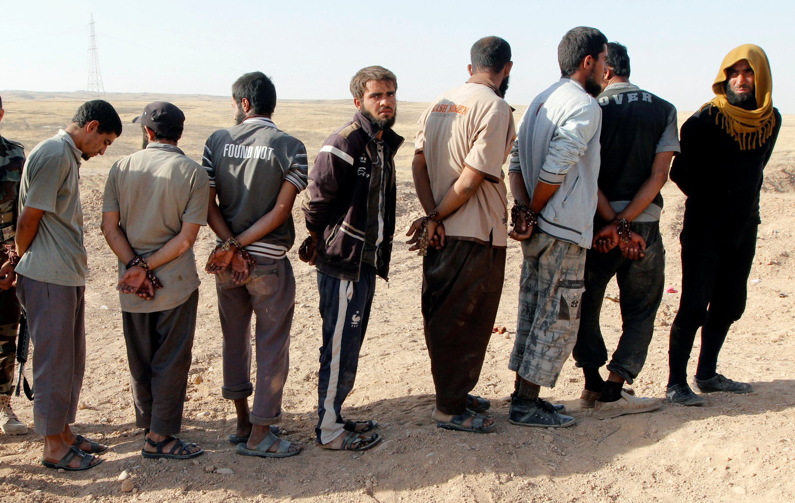 کشته شدن یک عضو داعش و دستگیری چهار فرد دیگر در شرق دیرالزور