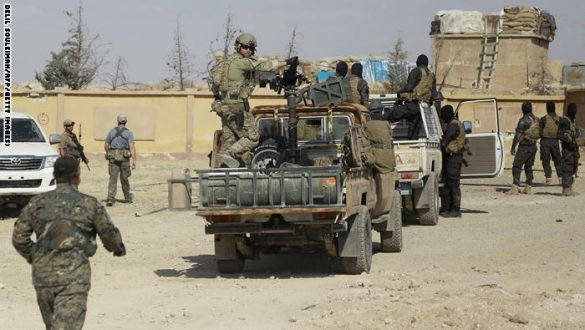 زخمی شدن دو نیروی نظامی ائتلاف در حمله به پایگاه امریکا در شرق سوریه