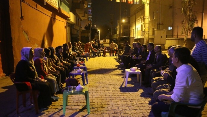 تحصن سه روزه در مقابل ساختمان HDP در جزیر شرناخ