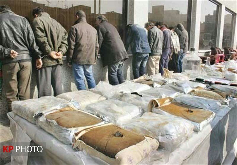 کشف بیش از ٥ هزار کیلوگرم مواد مخدر در مرزهای ایران