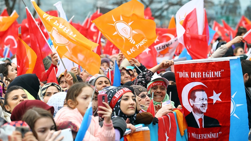 نشانه های انتخابات زودهنگام؛ اعضای AKP در جستجوی ستاد انتخاباتی