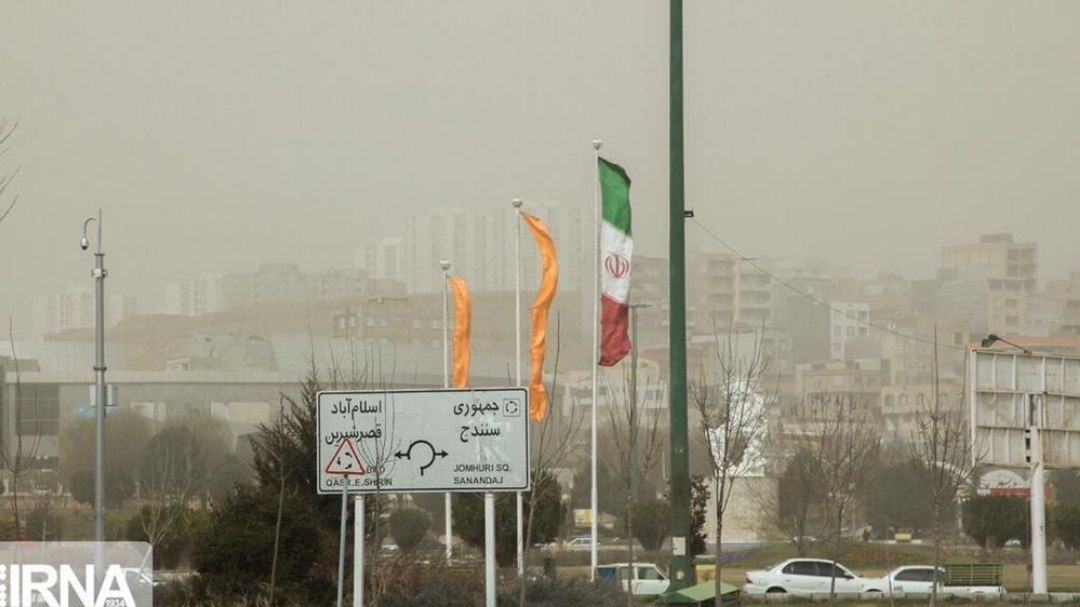هوای شهرستان‌های مرزی کرمانشاه در وضعیت بحرانی قرار گرفت