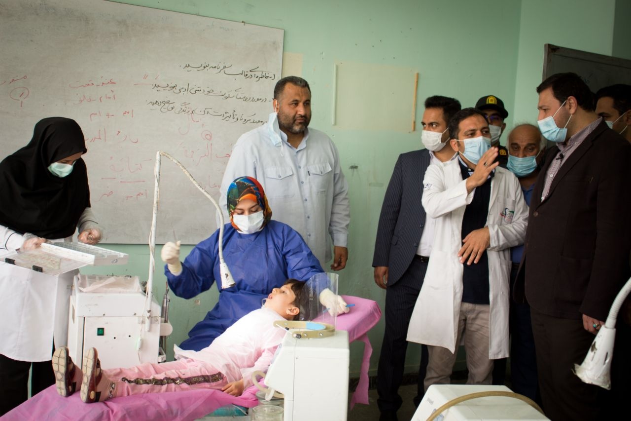 چهار هزار نفر در منطقه محروم فیروزآباد خدمات رایگان پزشکی دریافت کردند