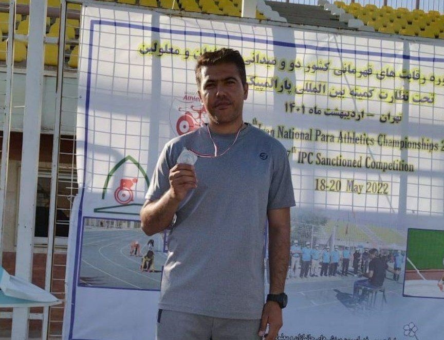 نشان نقره رقابت های دو و میدانی معلولان ایران به دونده سنندجی رسید