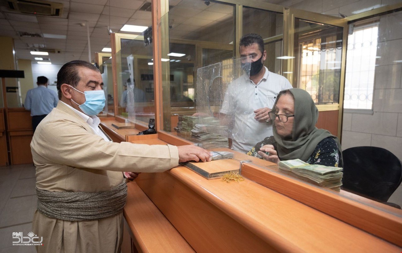 عضو جنبش نسل نو: حقوق کارکنان دولت  اقلیم کردستان از سوی بغداد پرداخت شود
