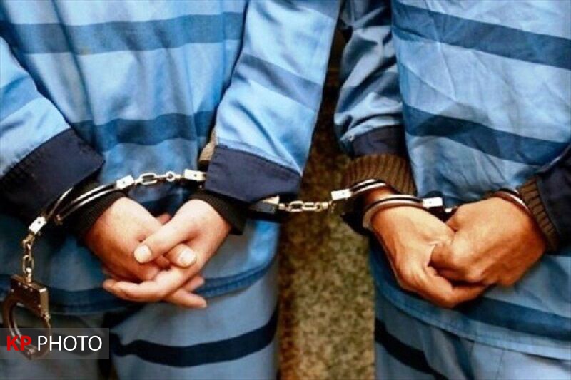 دستگیری 2 سارق قطعات و محتویات داخل خودرو با 39 فقره کشف در سنندج