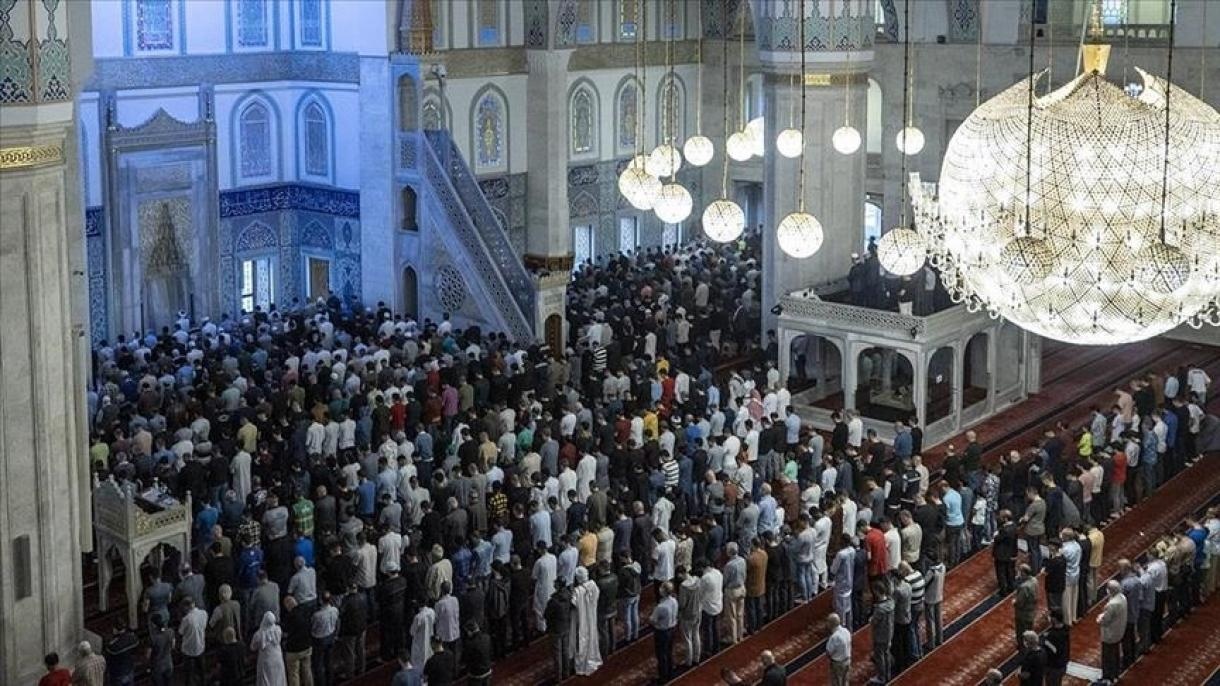 نماز عید قربان در سراسر ترکیه اقامه شد