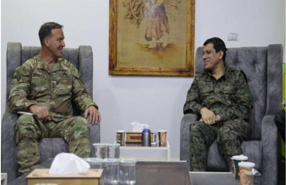 دیدار مظلوم‌ عبدی با فرمانده ارتش آمریکا در خاورمیانه