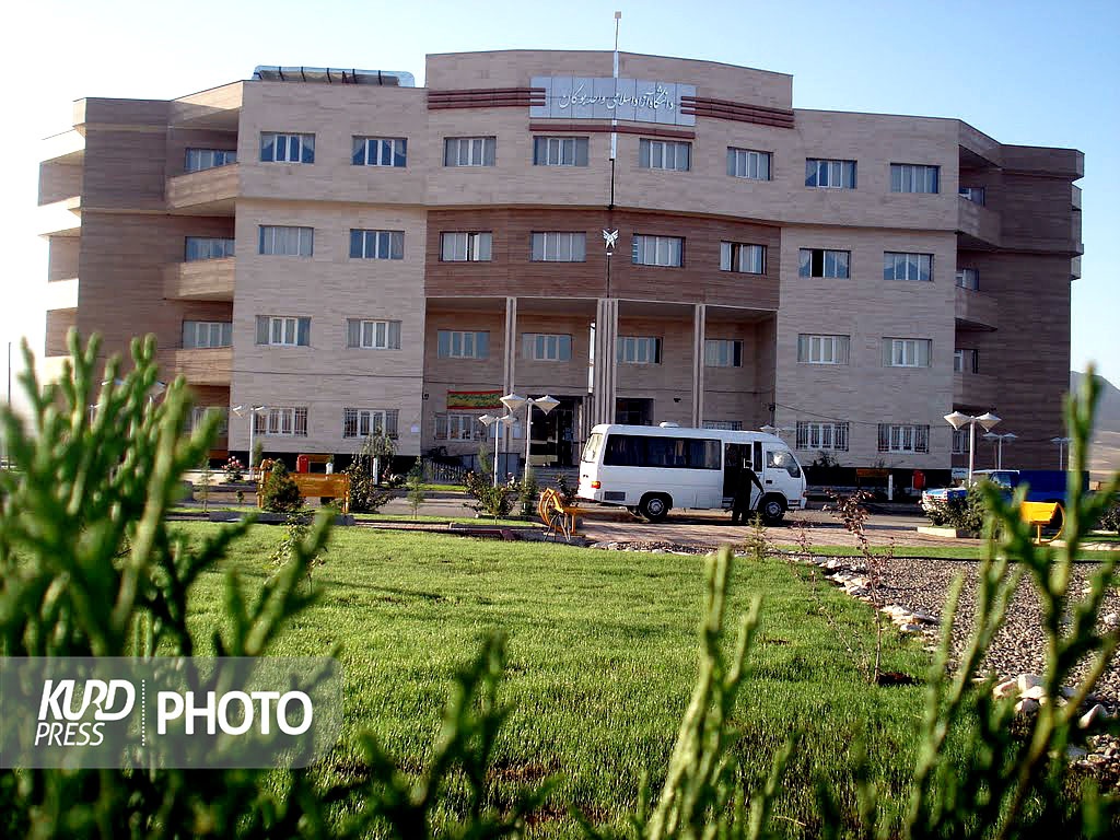 نماینده بوکان خواستار بازگشت پول های برداشت شده از حساب دانشگاه آزاد شد