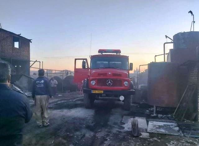 حریق مجدد در کارخانه تصفیه روغن قروه/آتشنشانی:کارگاه ایمنی ندارد!